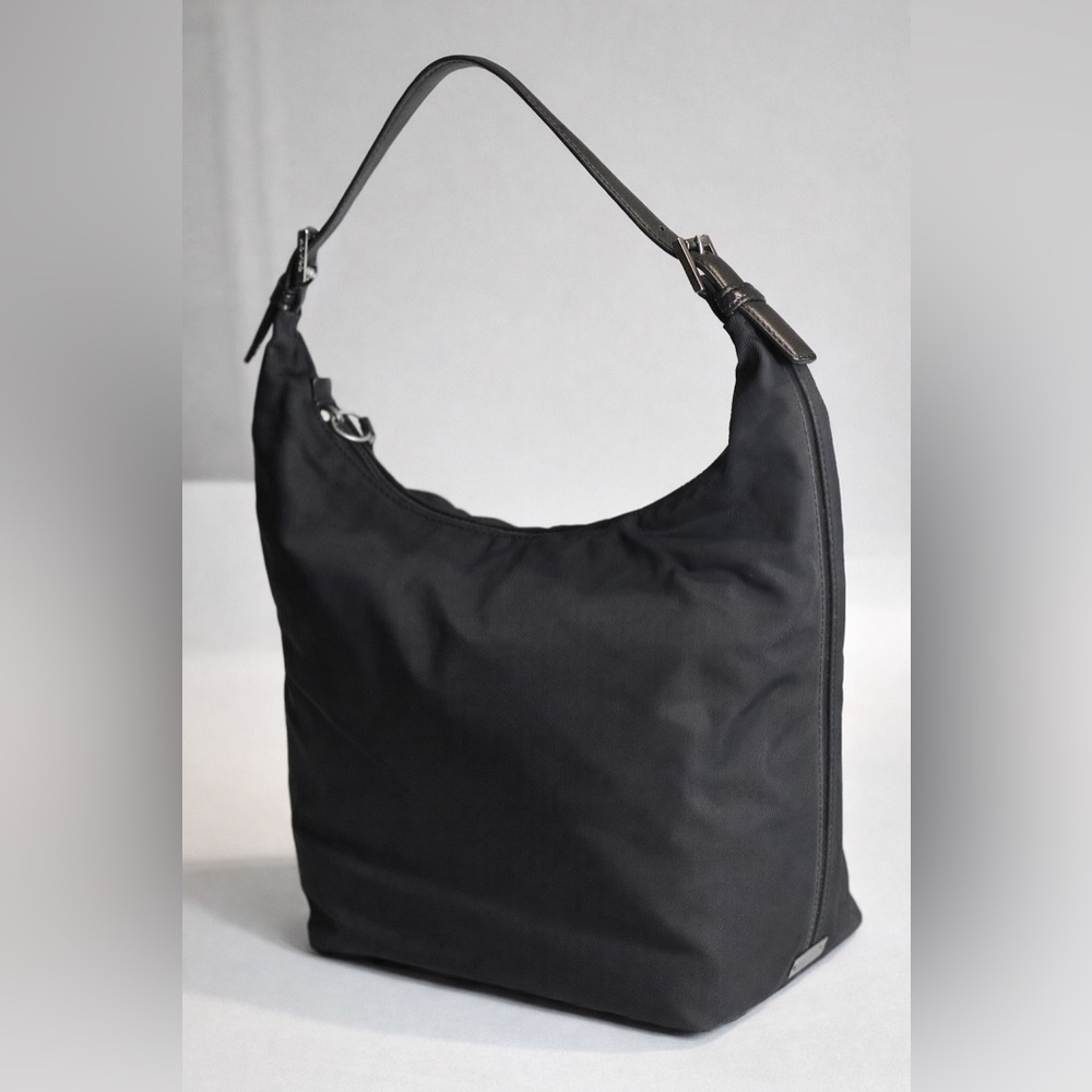 Vintage COACH 7423 Nylon Shoulder Bag |  Hobo Tote | Minimalist Coach Purse